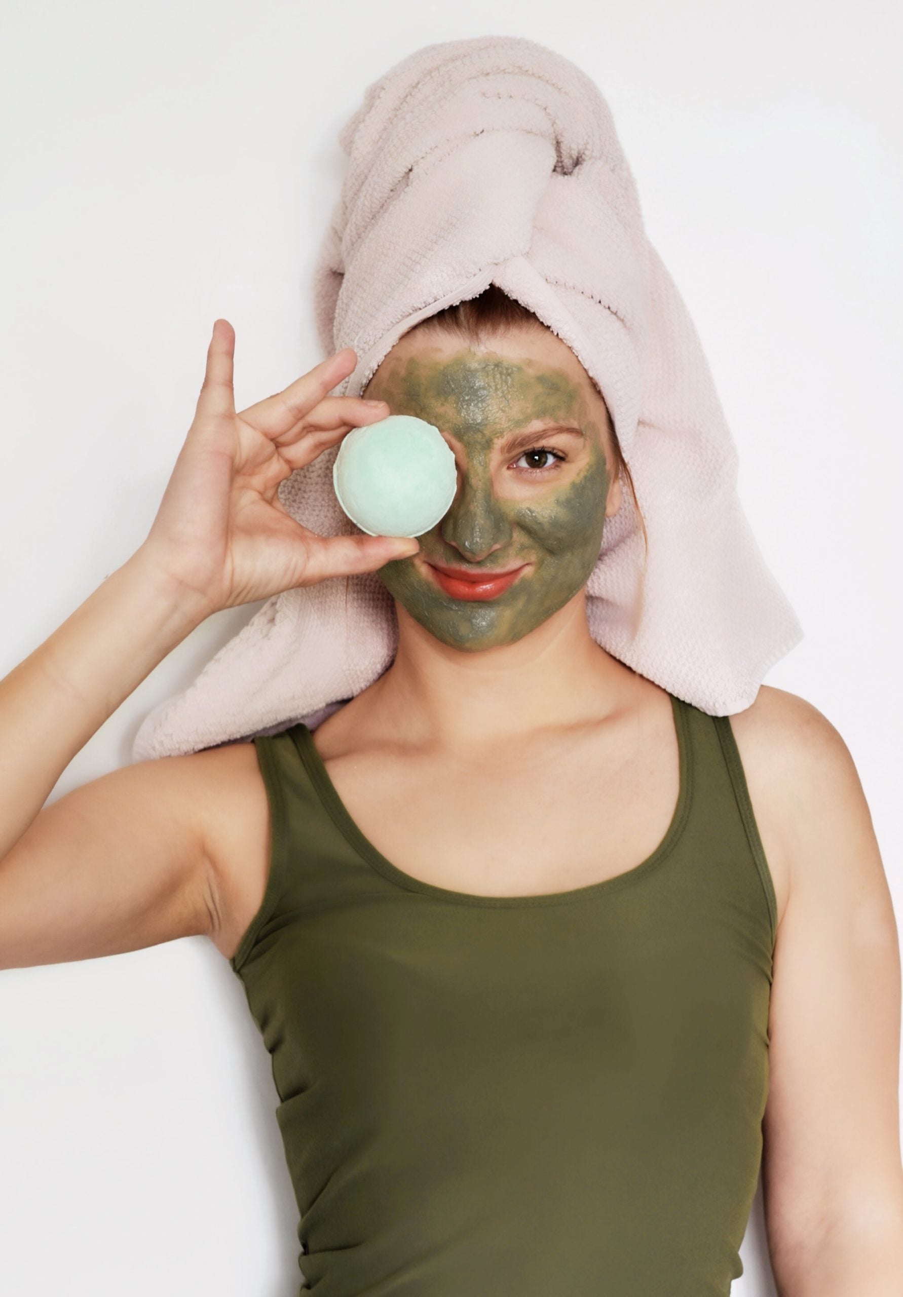 CBD Skincare & CBD Beauty Products: Why Is CBD Good For Your Skin?