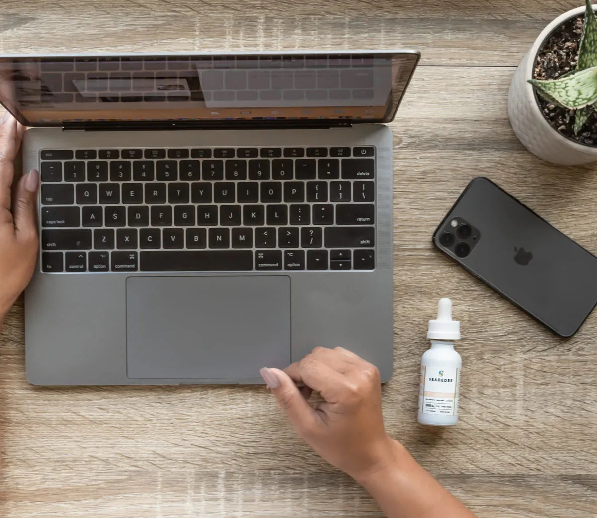 What Are The Perks Of Buying CBD Online?